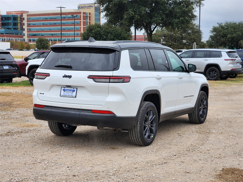 2025 Jeep Grand Cherokee Limited photo 4