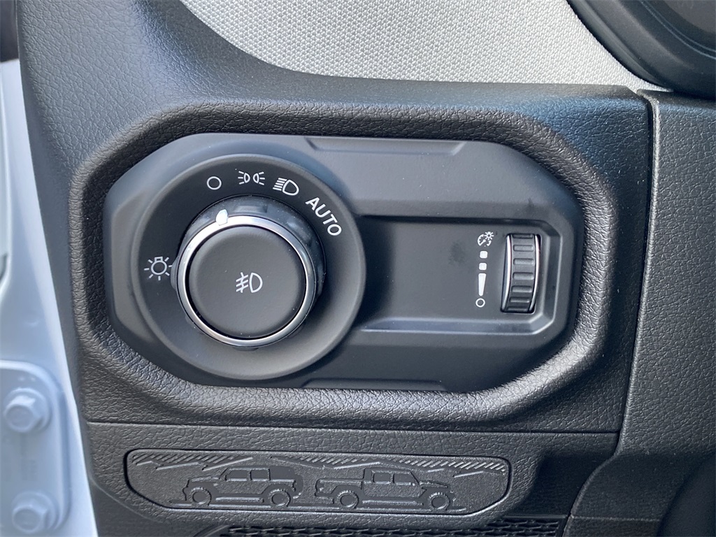2025 Jeep Wrangler Sport S photo 21