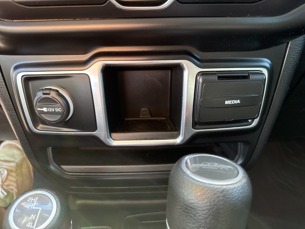 2021 Jeep Gladiator Sport photo 37