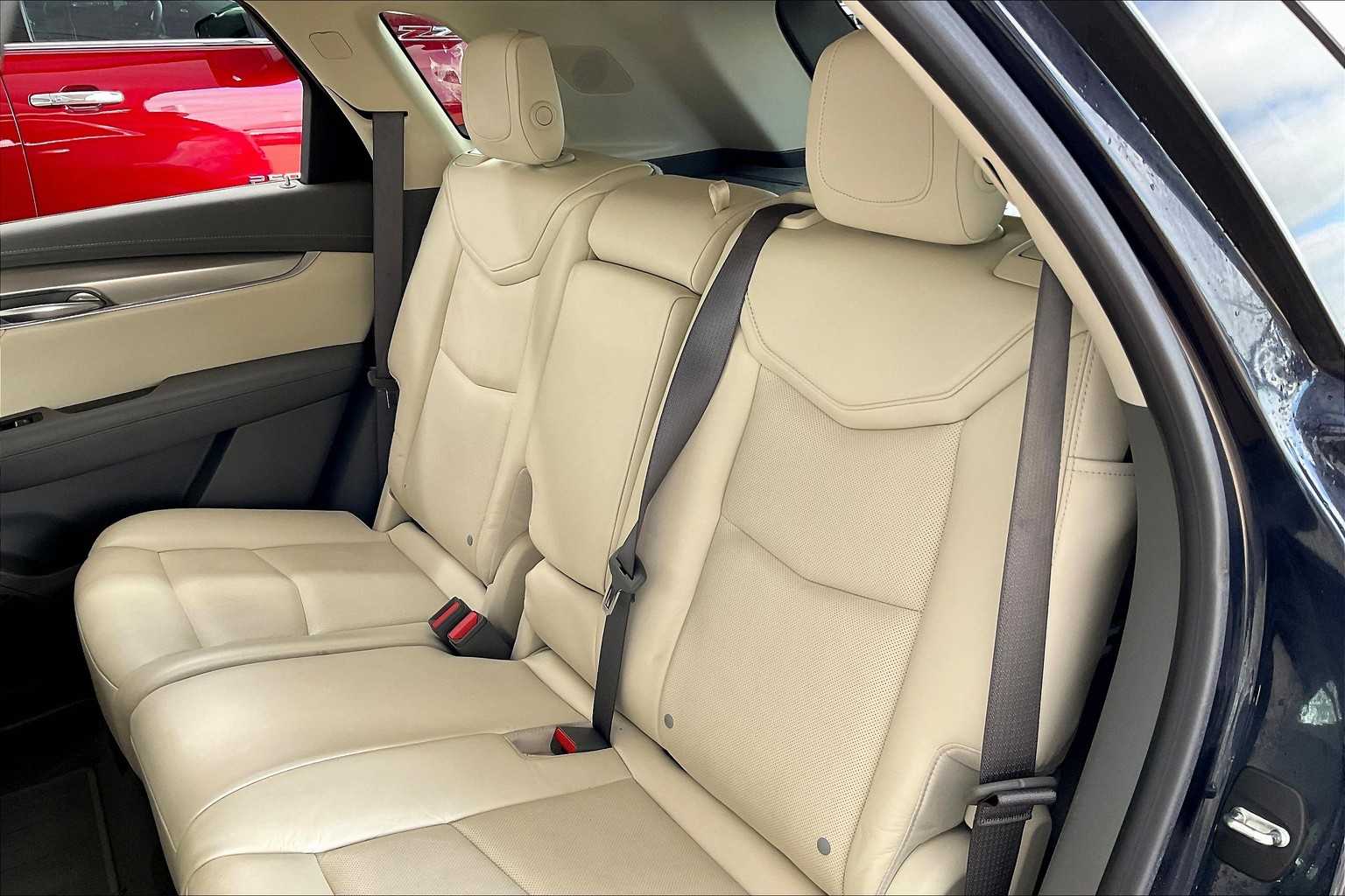 2017 Cadillac XT5 Luxury photo 18