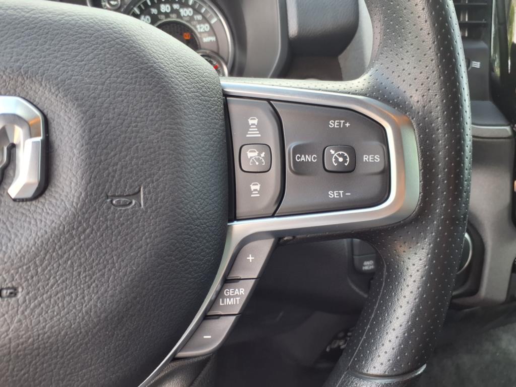 2025 Ram 1500 Tradesman photo 13