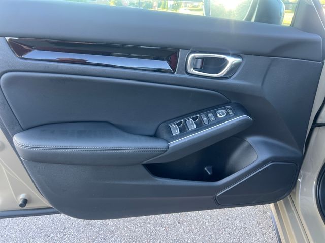 2026 Honda Civic Hybrid Sport Touring photo 10