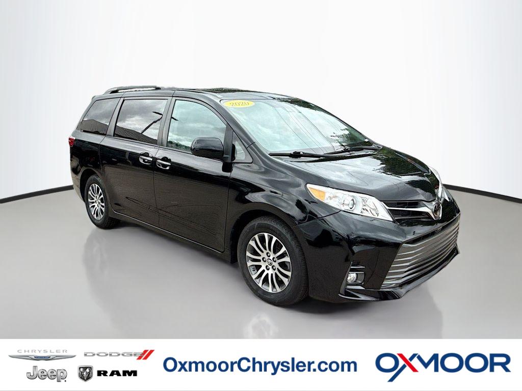 2020 Toyota Sienna XLE