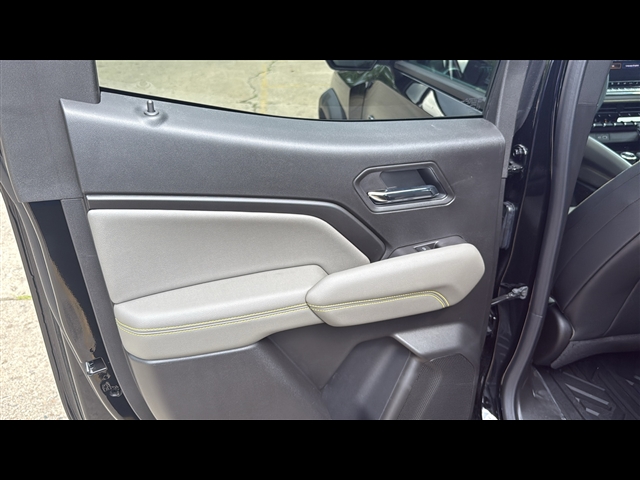 2025 Chevrolet Colorado ZR2 photo 21
