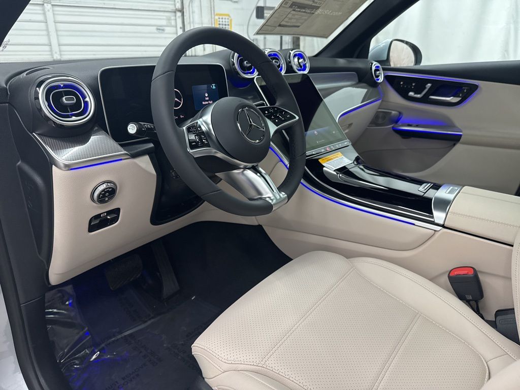 2026 Mercedes Benz GLC 300 photo 8