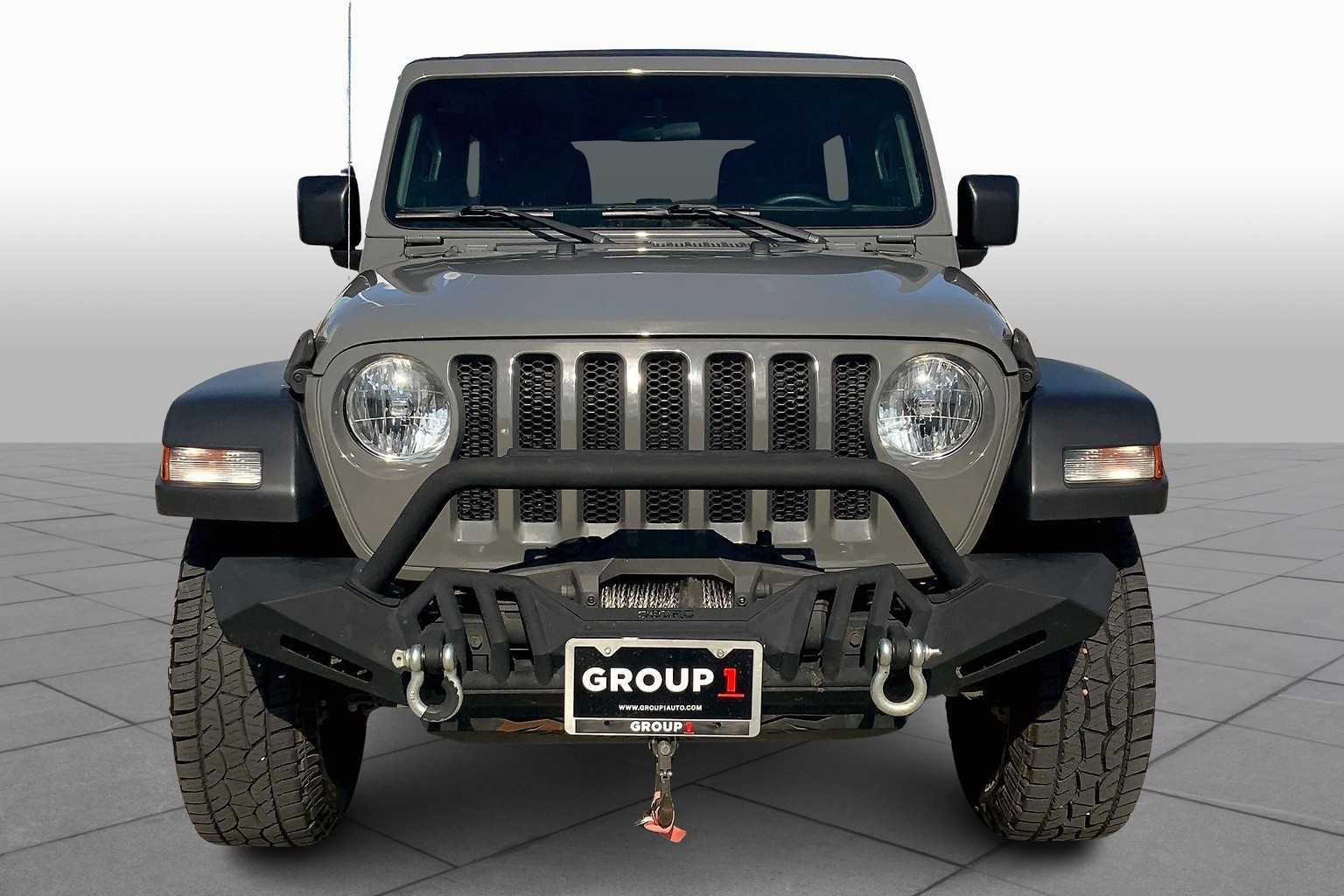 2021 Jeep Wrangler Unlimited Sport photo 3