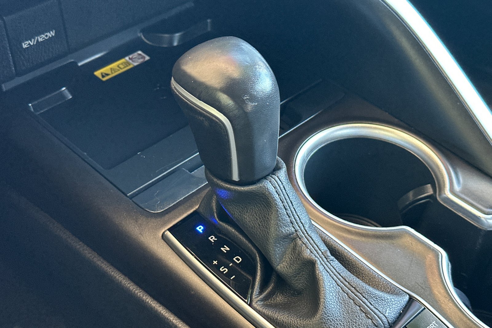 2023 Toyota Camry XLE photo 19