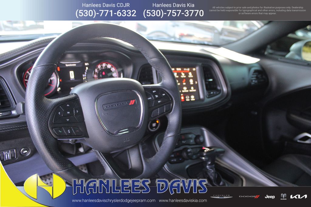 2023 Dodge Challenger SXT photo 11