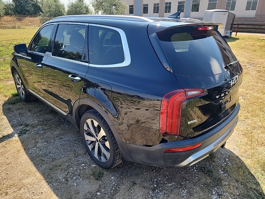 2022 Kia Telluride S photo 3