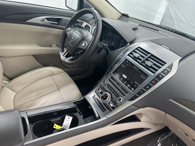 2019 Lincoln MKZ Reserve photo 22