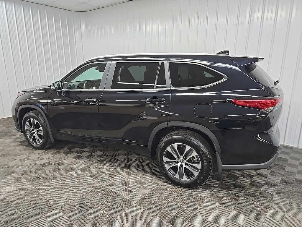 2023 Toyota Highlander XSE photo 4