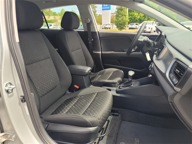 2023 Kia Rio S photo 12