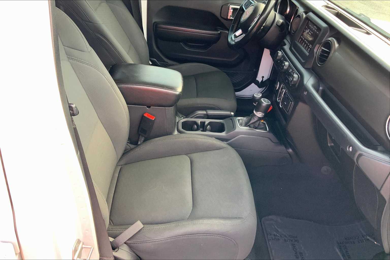 2020 Jeep Gladiator Sport S photo 8