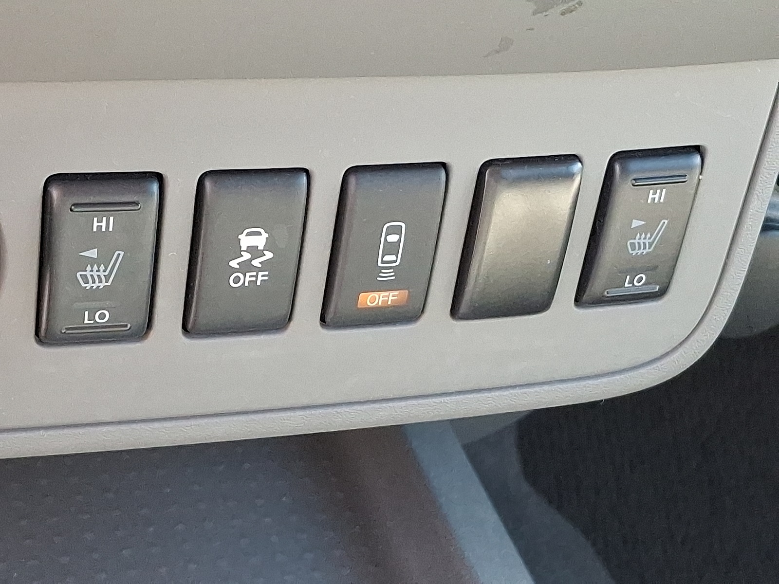 2021 Nissan Frontier SV Crew Cab photo 20