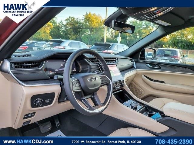 2024 JEEP GRAND CHEROKEE - Image 9