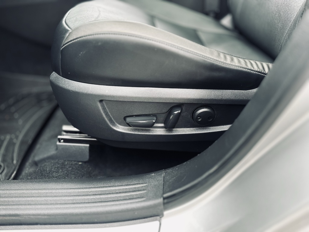 2021 Infiniti QX50 Essential photo 23