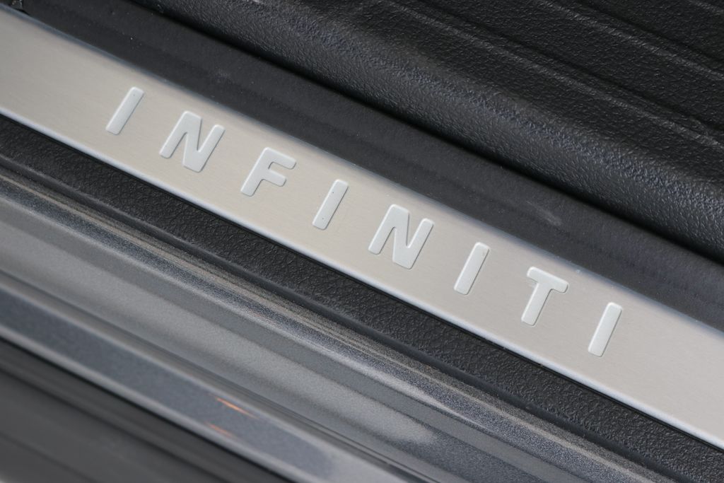 2024 Infiniti QX60 Luxe photo 13