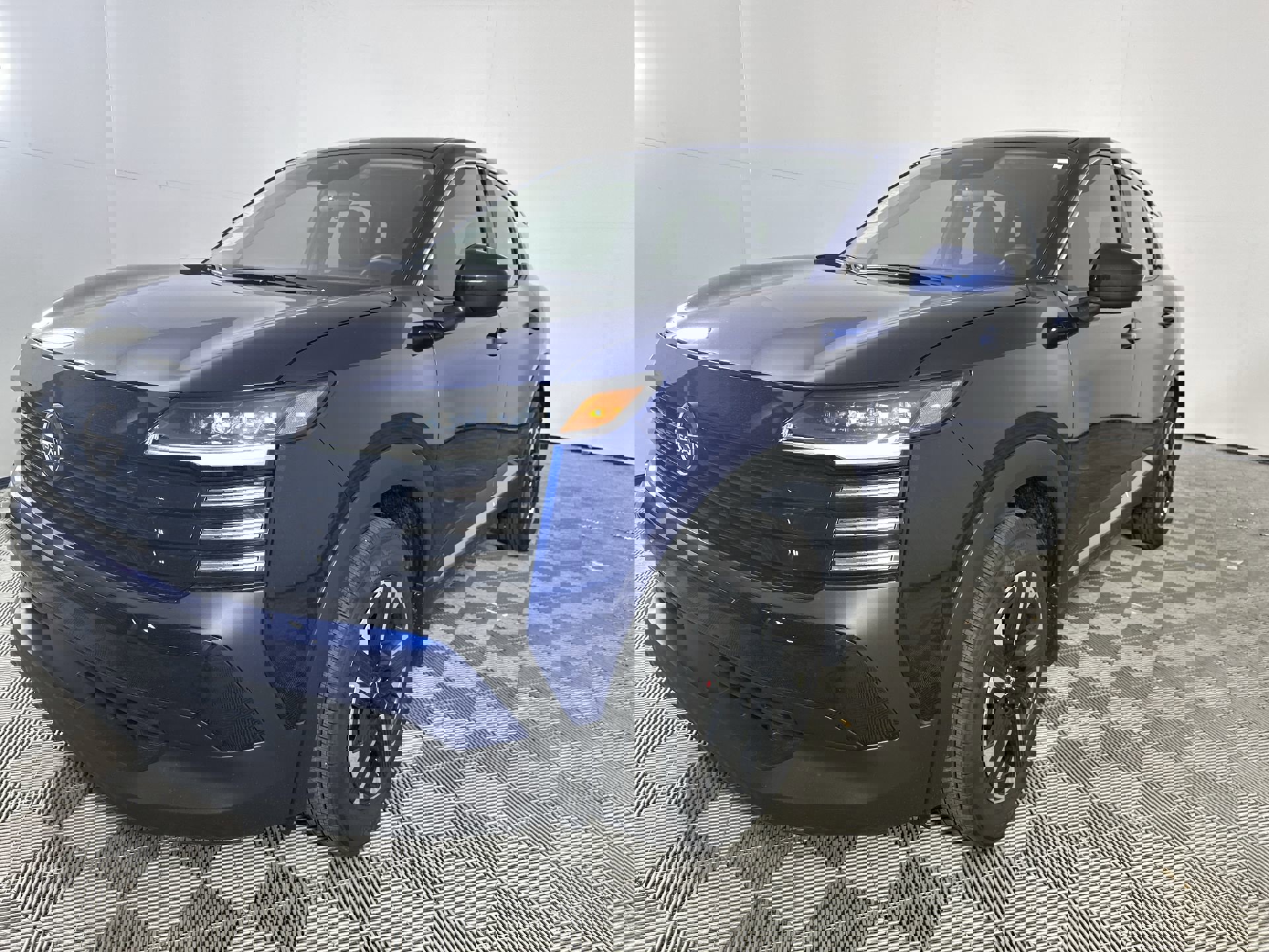 2025 Nissan Kicks SV photo 3