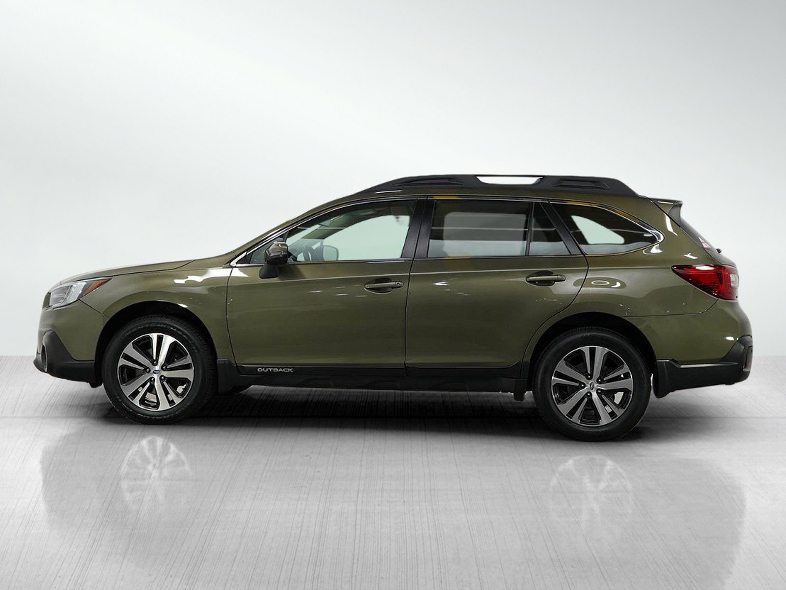Used 2019 Subaru Outback Limited with VIN 4S4BSANC7K3206909 for sale in Burnsville, Minnesota