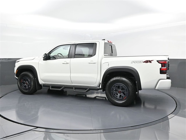 2025 Nissan Frontier PRO-4X photo 4