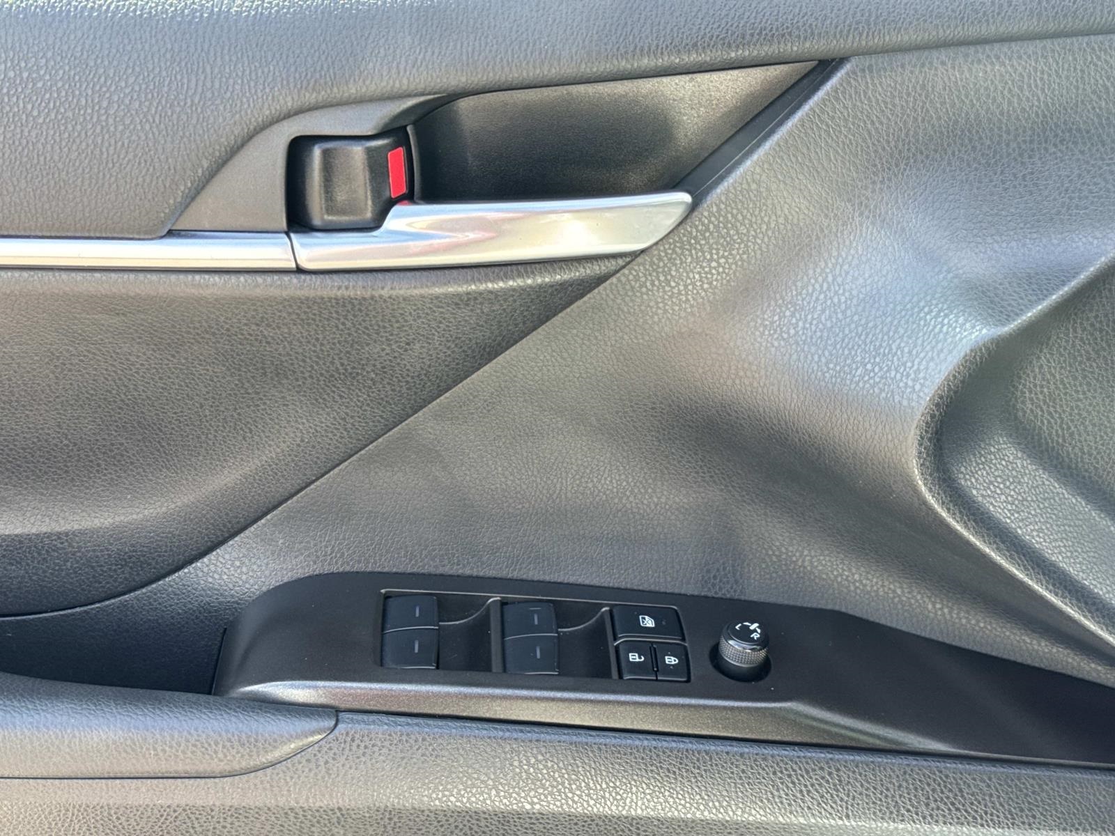 2024 Toyota Camry SE photo 17