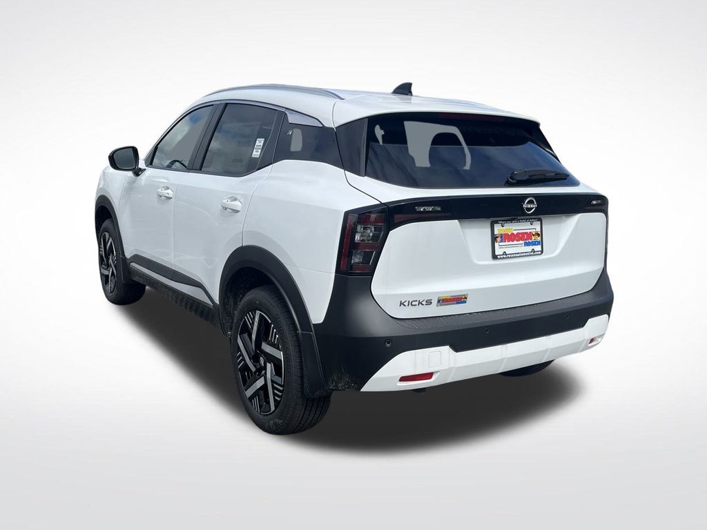 2026 Nissan Kicks SV photo 3