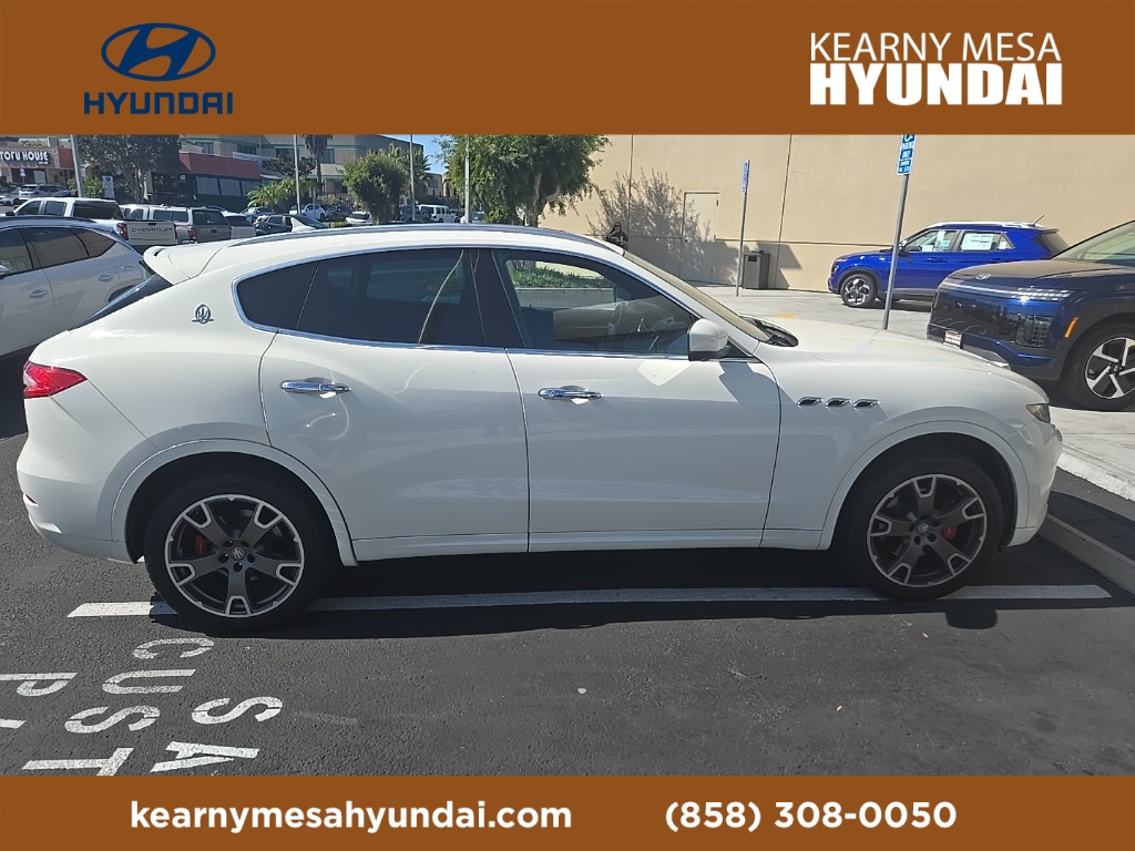 2017 Maserati Levante Base