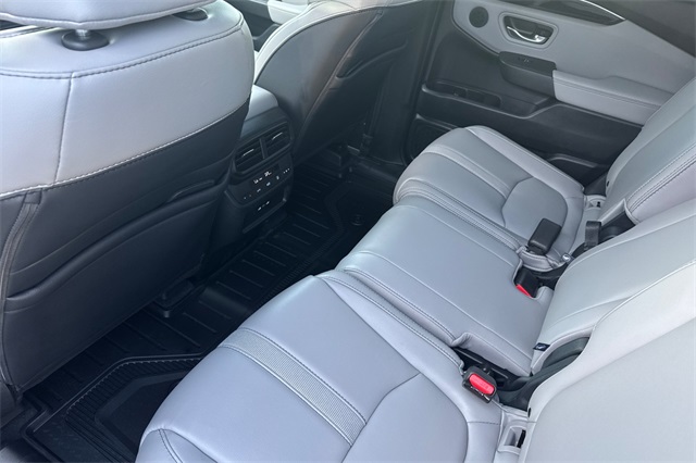 2025 Honda Pilot EX-L photo 6