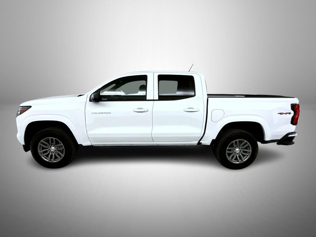 2025 Chevrolet Colorado Work Truck LT photo 8