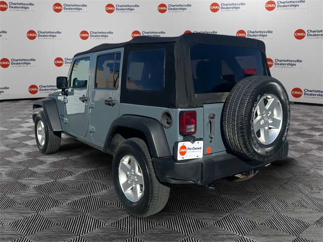 2015 Jeep Wrangler Unlimited Sport photo 3