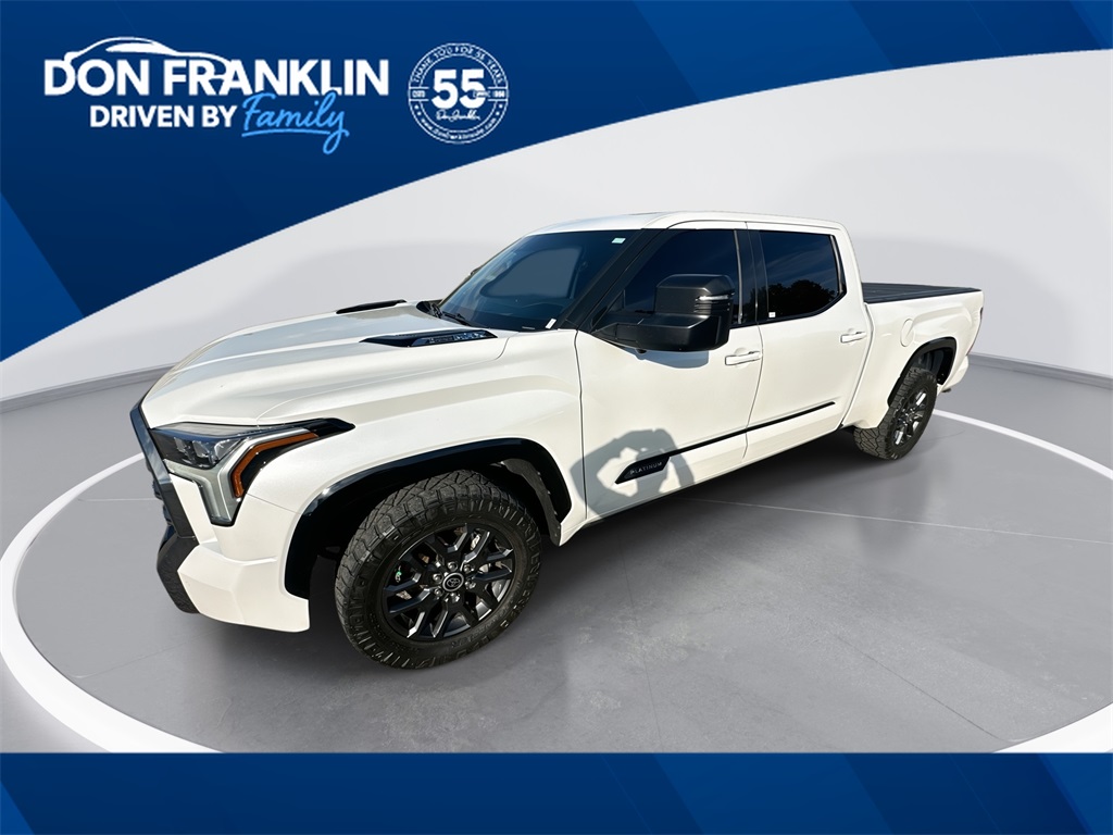 2022 Toyota Tundra Platinum's photo