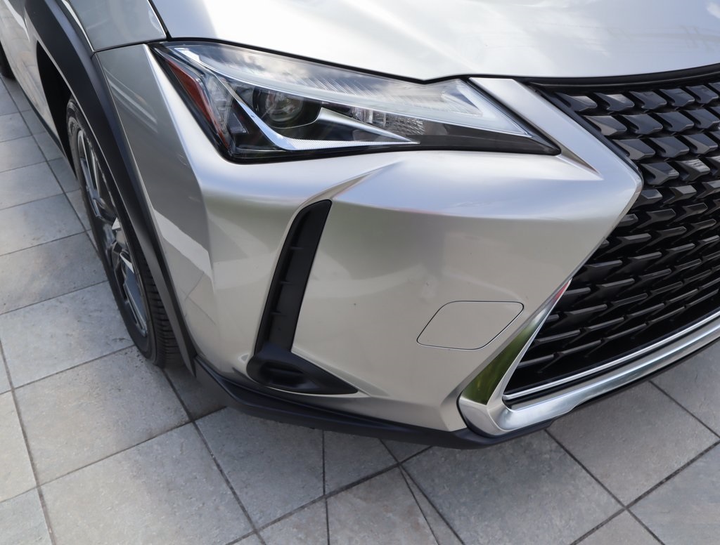 2020 Lexus UX 200 photo 12