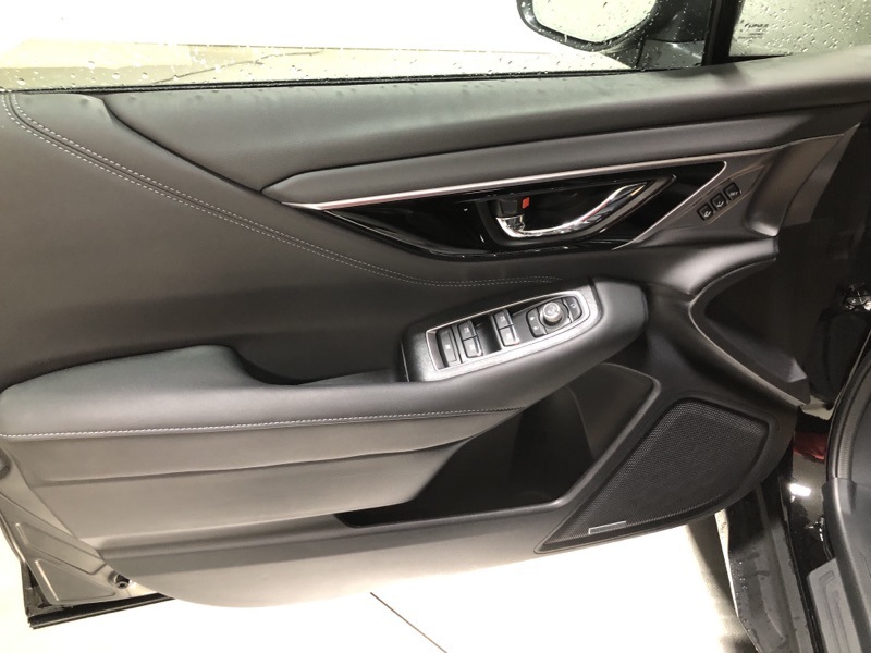 2025 Subaru Outback Touring photo 20
