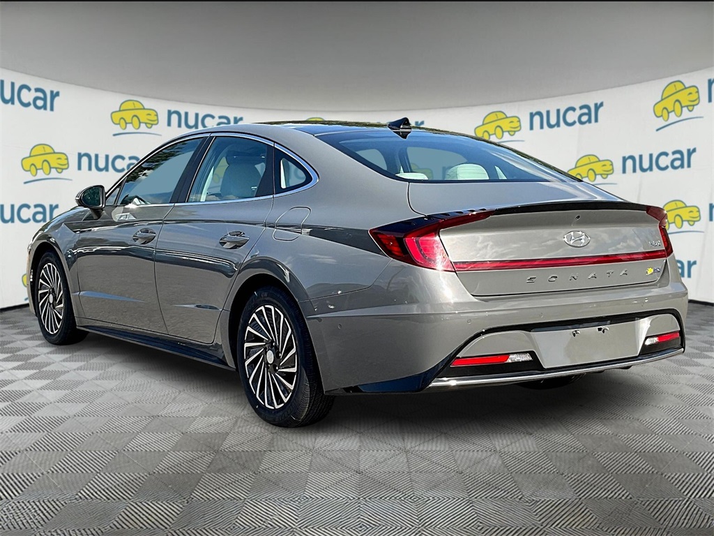 2022 Hyundai Sonata Hybrid Limited photo 4