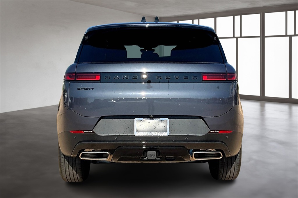 2025 Land Rover Range Rover Sport SE photo 4