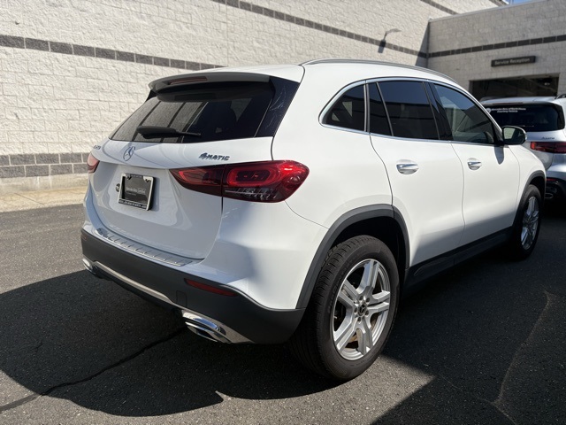 2023 Mercedes Benz GLA 250 4MATIC photo 2