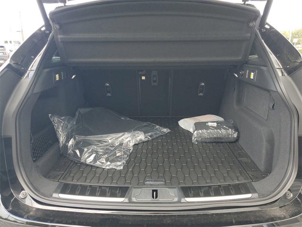 2026 Jaguar F-PACE P400 R-Dynamic S photo 10