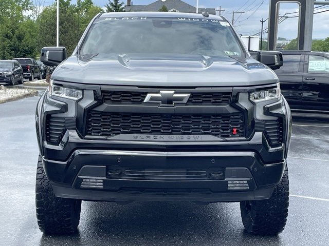 2025 Chevrolet Silverado 1500 RST photo 3