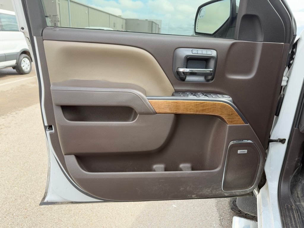 2015 Chevrolet Silverado 1500 LTZ photo 4