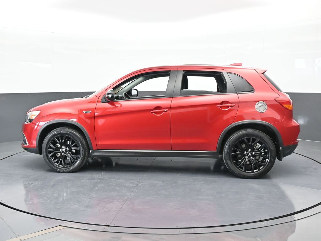 2019 Mitsubishi Outlander Sport LE photo 3