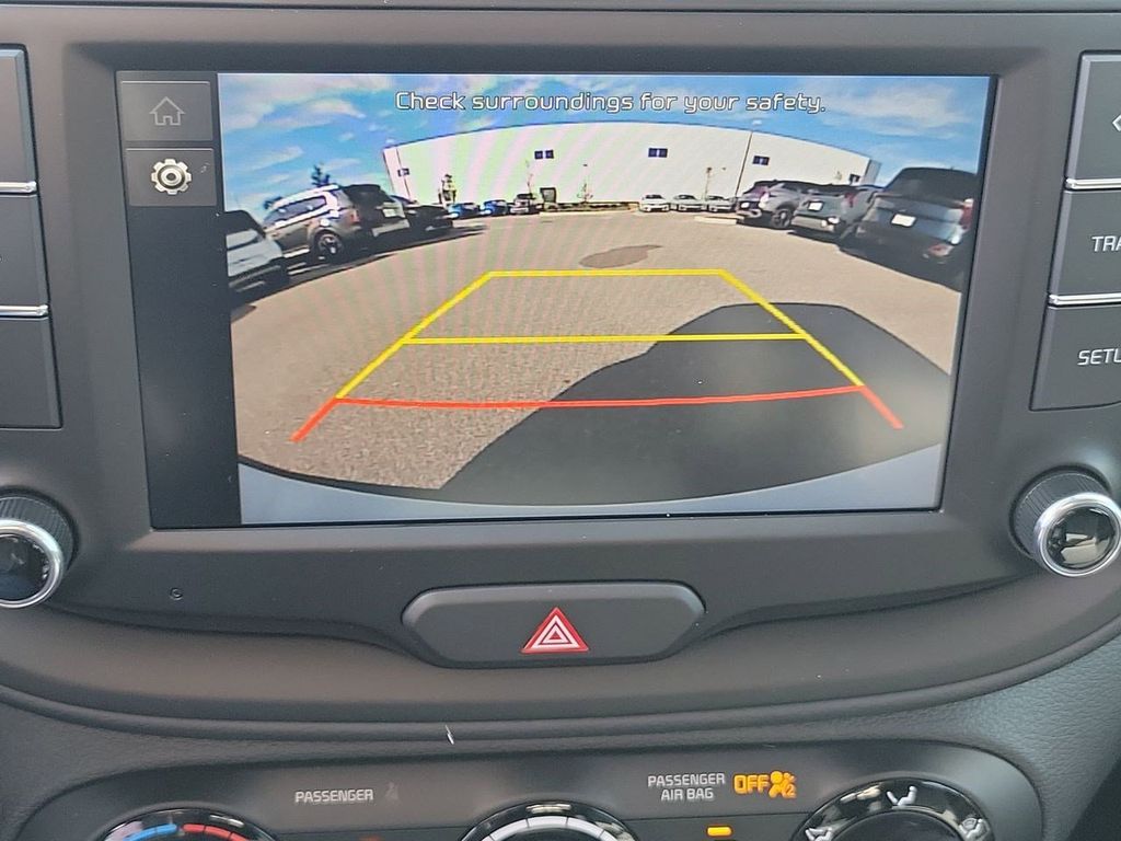 2025 Kia Soul LX photo 18