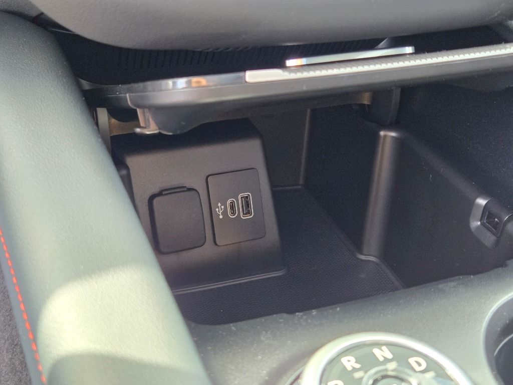 2025 Ford Explorer ST photo 29
