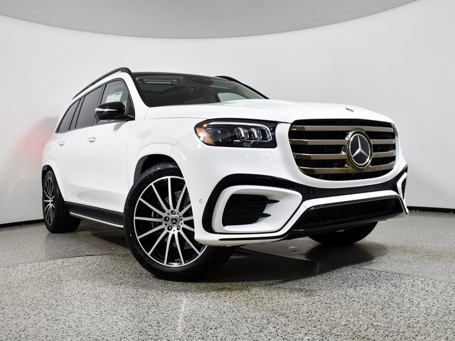 2026 Mercedes Benz GLS 450 4MATIC photo 2
