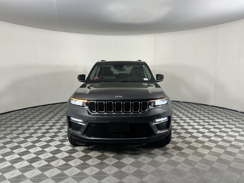 2023 Jeep Cherokee 4xe photo 3