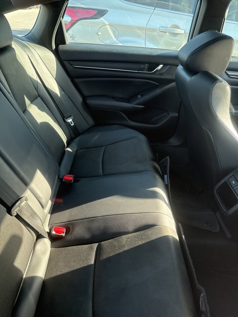 2021 Honda Accord Sport photo 4