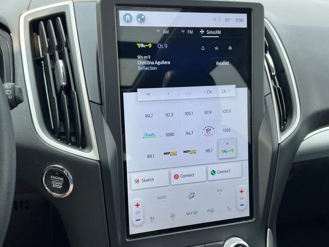 2022 Ford Edge SEL photo 21