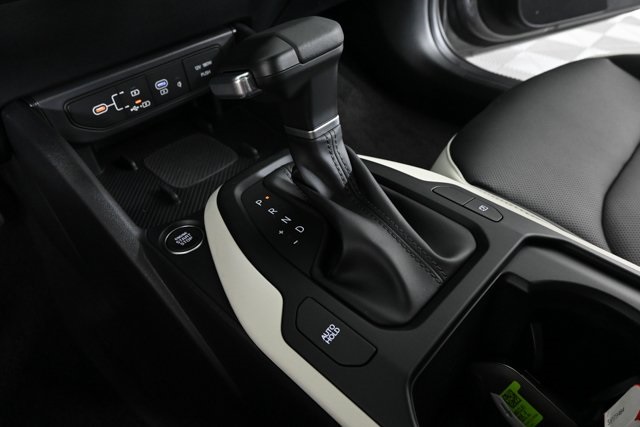 2025 Kia K4 GT-Line photo 22