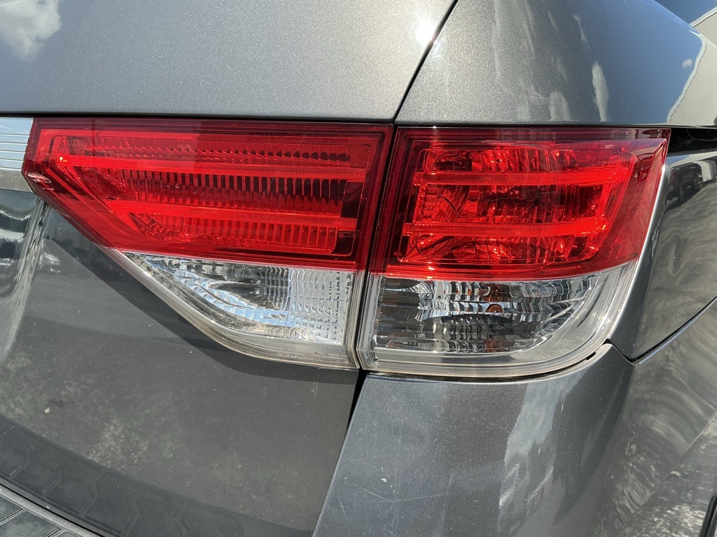 2014 Honda Odyssey EX photo 17
