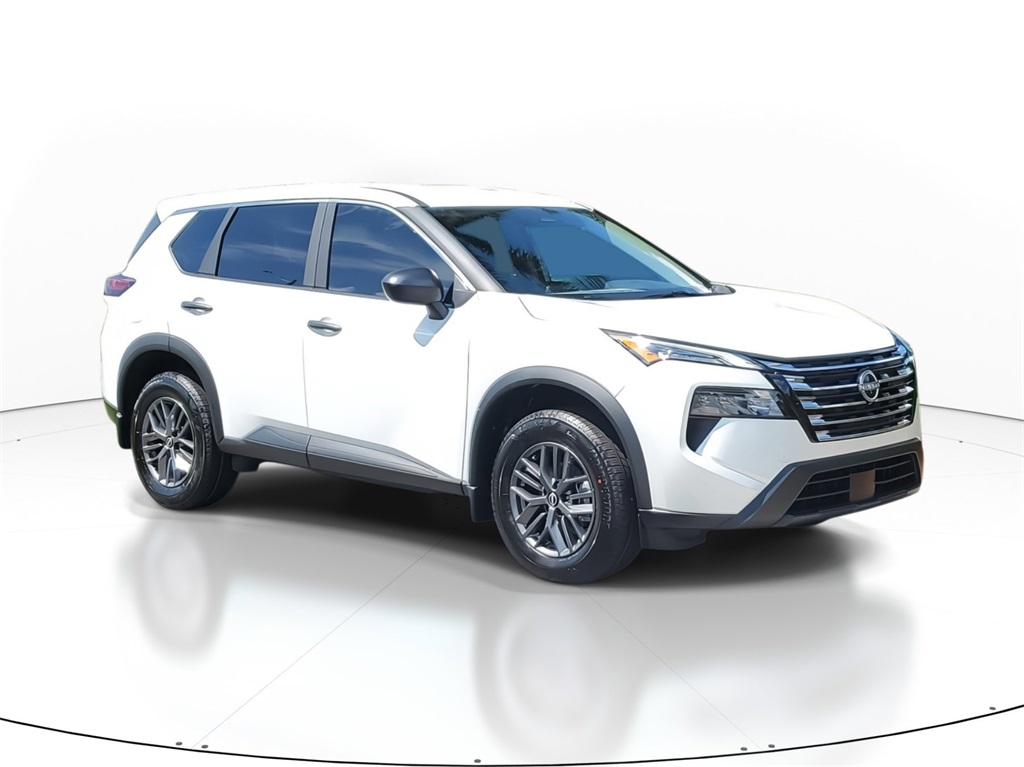 2025 Nissan Rogue S photo 2