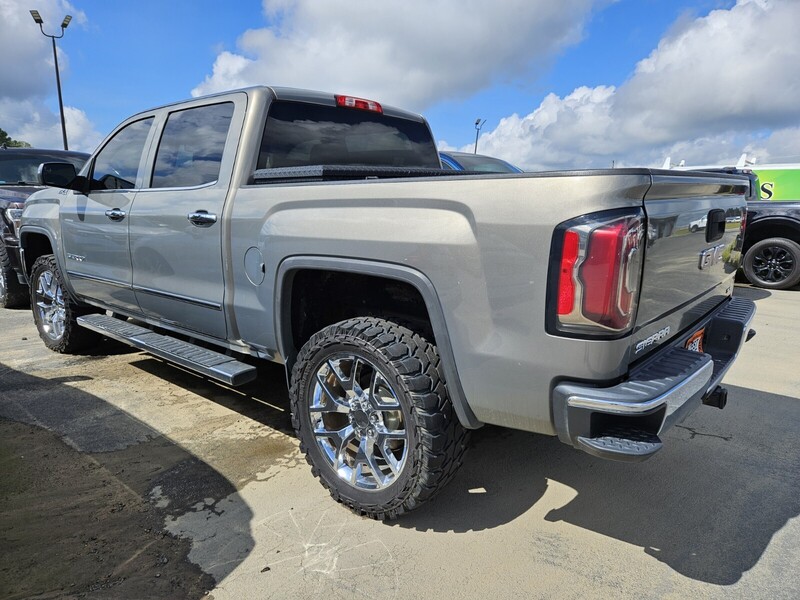 2017 Gmc Sierra 1500 SLT photo 3